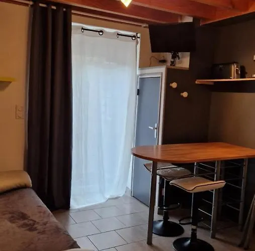 2 * Beauvoir (Manche)